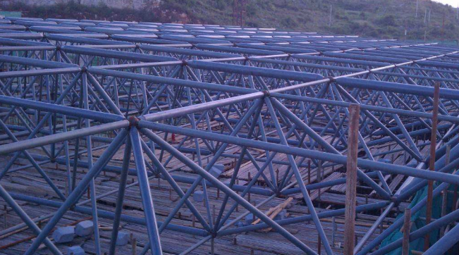 河间概述网架加工中对钢材的质量的过细恳求